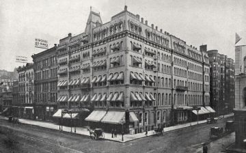 Wellington Hotel in Chicago at Wabash and Jackson